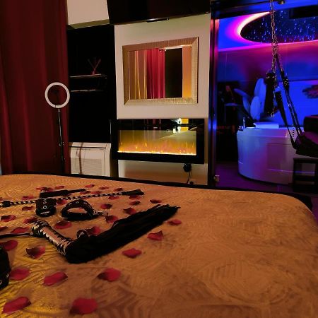 La Loveroom Bdsm De Nice " La Chambre Luxe Des Desirs " Eksteriør billede