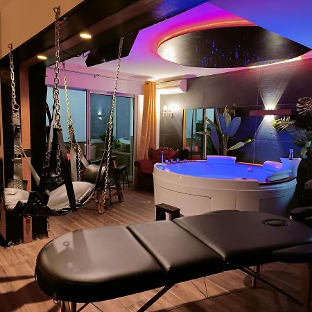 La Loveroom Bdsm De Nice " La Chambre Luxe Des Desirs " Eksteriør billede