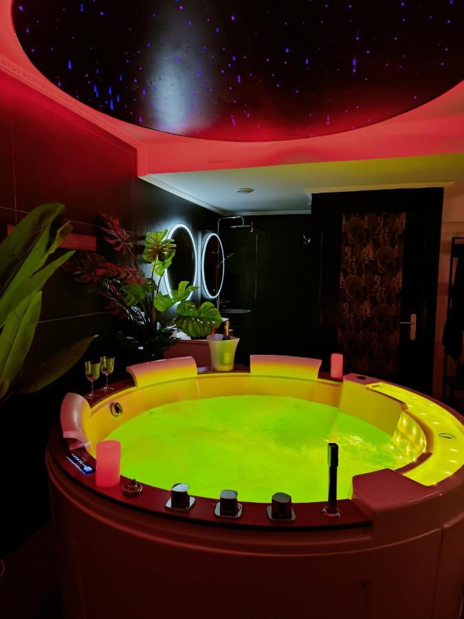 La Loveroom Bdsm De Nice " La Chambre Luxe Des Desirs " Eksteriør billede