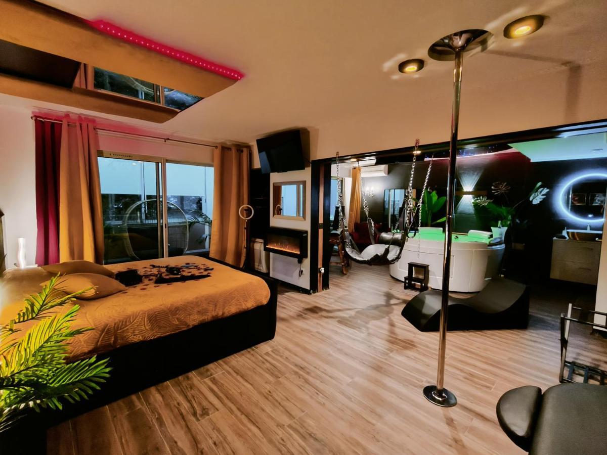 La Loveroom Bdsm De Nice " La Chambre Luxe Des Desirs " Eksteriør billede