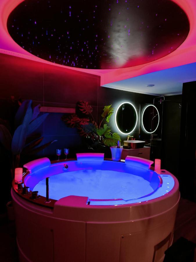 La Loveroom Bdsm De Nice " La Chambre Luxe Des Desirs " Eksteriør billede
